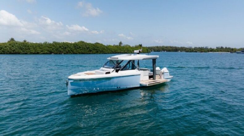Peloponnese yacht charter