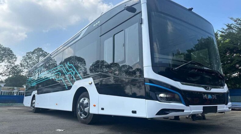 Singapore bus